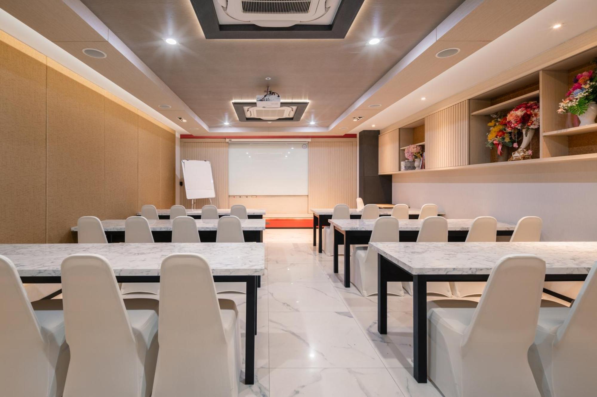 בנגקוק Samyan Serene Hotel מראה חיצוני תמונה
